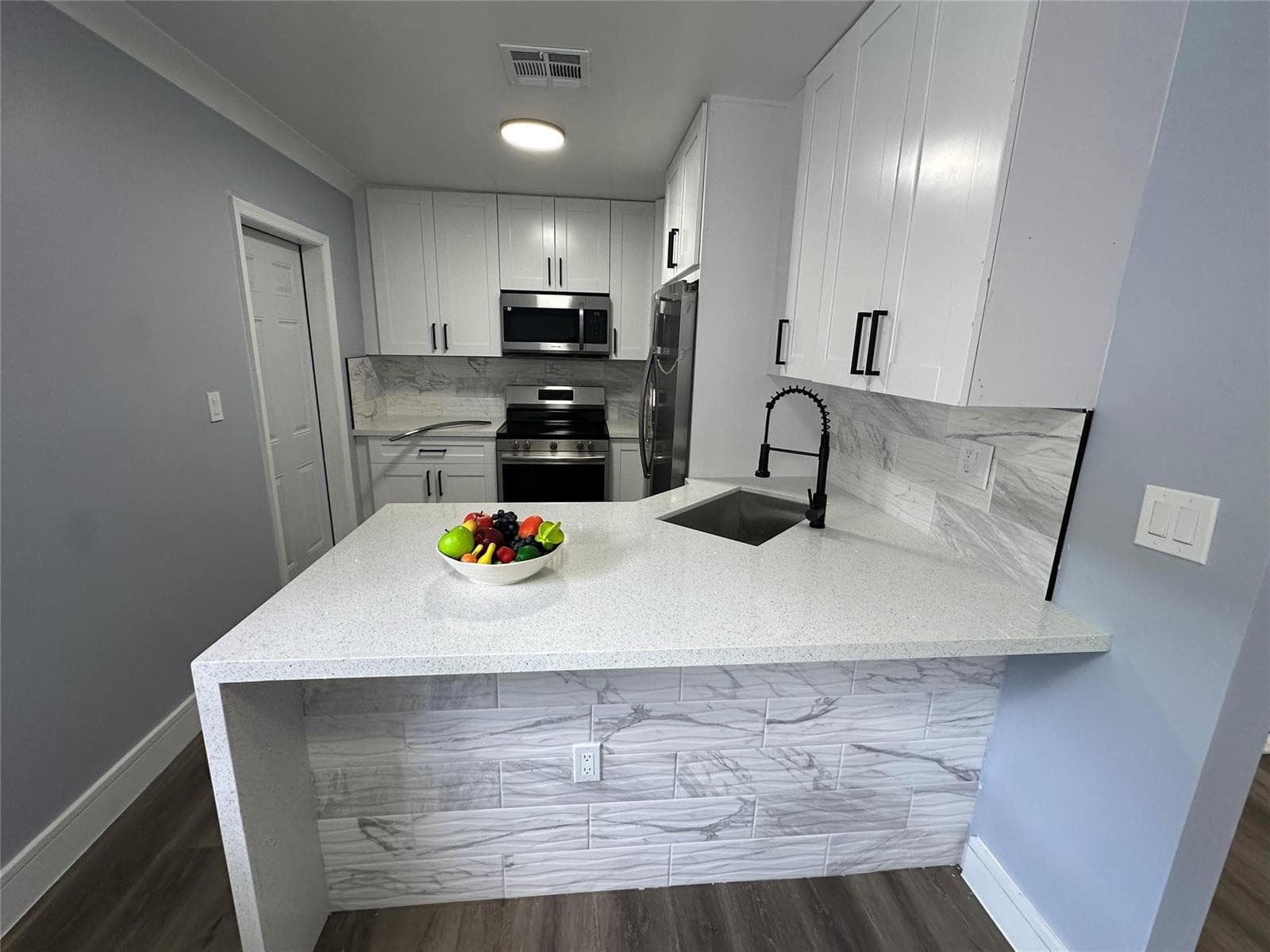 814 SW 12TH Place, Fort Lauderdale FL 33315 photo 5