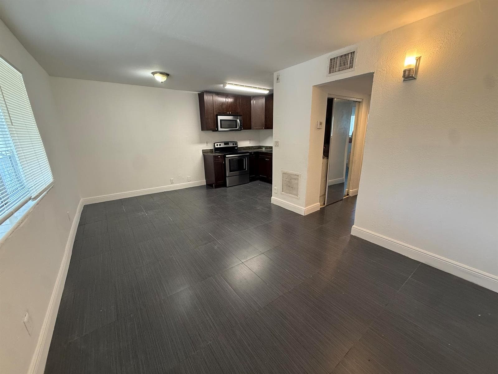 37 SW 14TH Street # 17, Dania Beach FL 33004 photo 2