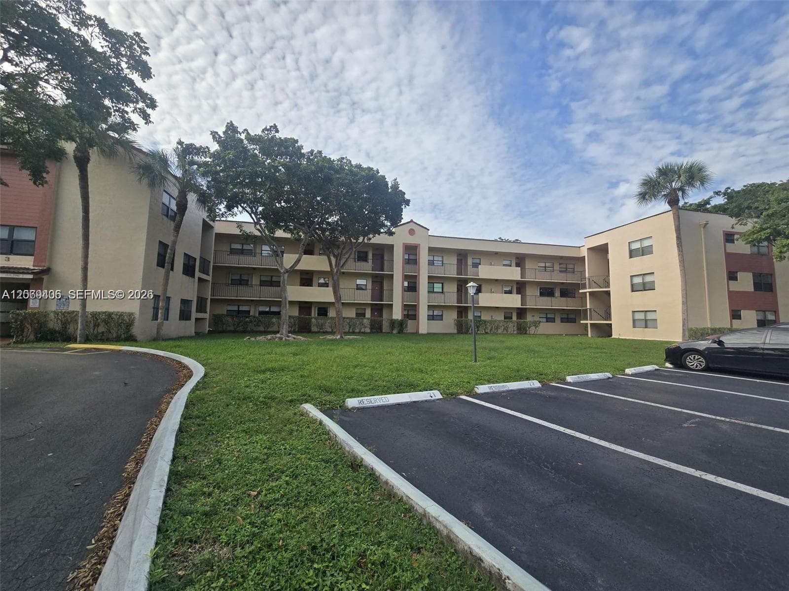 3396 Foxcroft Rd # 113, Miramar FL 33025 photo 2