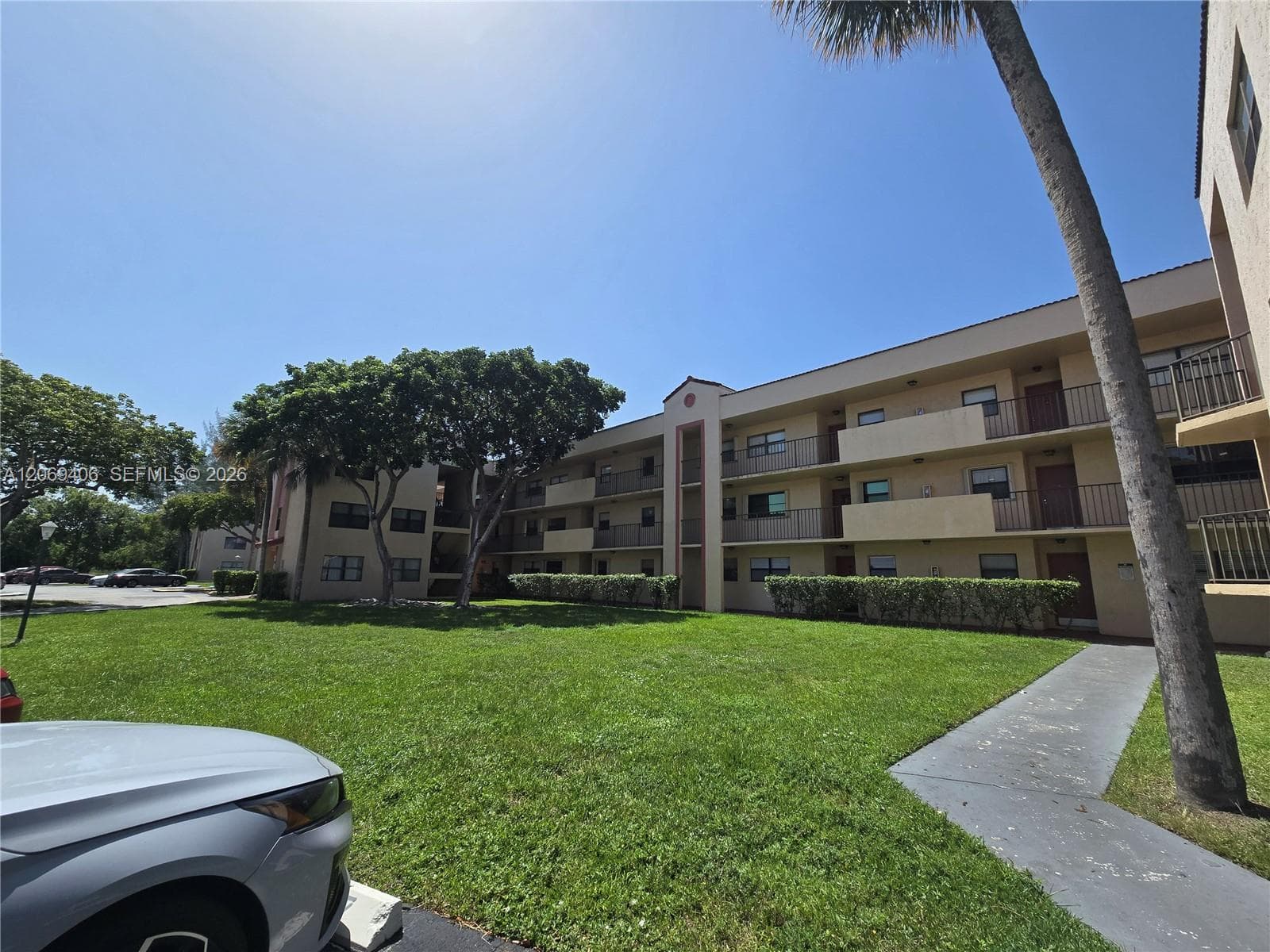 3396 Foxcroft Rd # 113, Miramar FL 33025