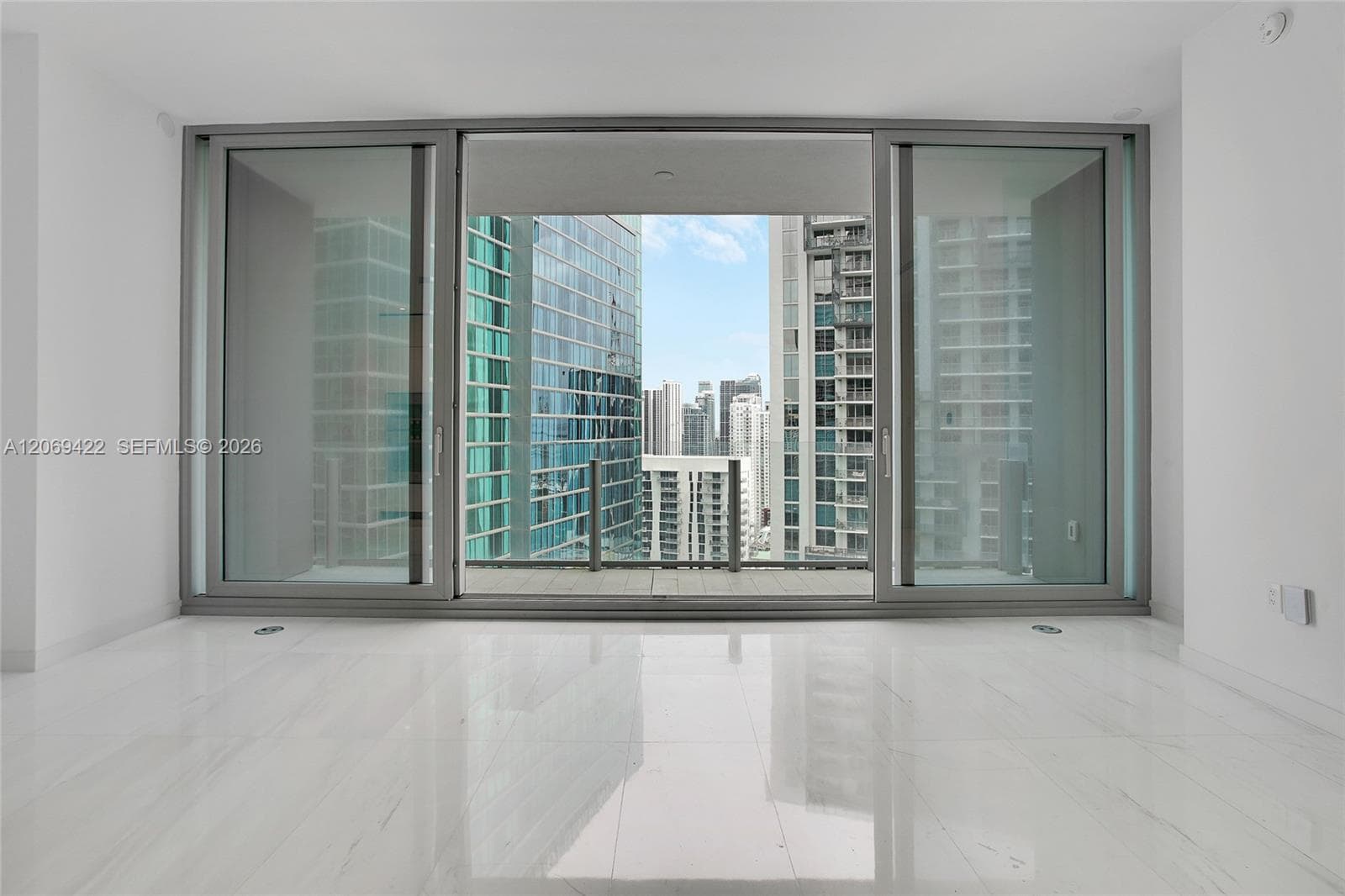 300 Biscayne Boulevard Way # 3108, Miami FL 33131 photo 3