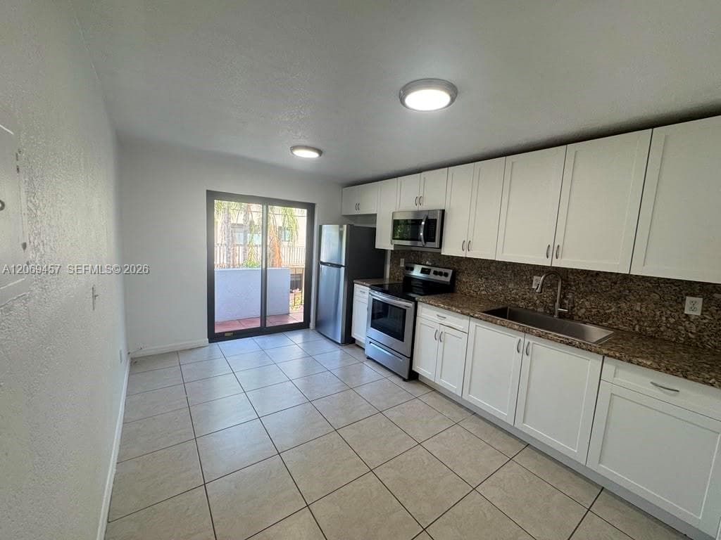 3011 SW 1st Ave # 10, Miami, FL 33129 photo 2