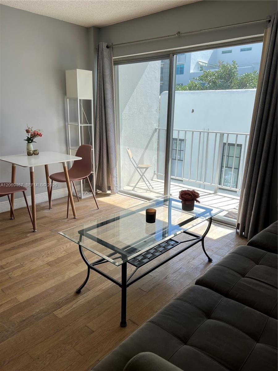 221 Meridian Ave # 305, Miami Beach FL 33139 photo 2
