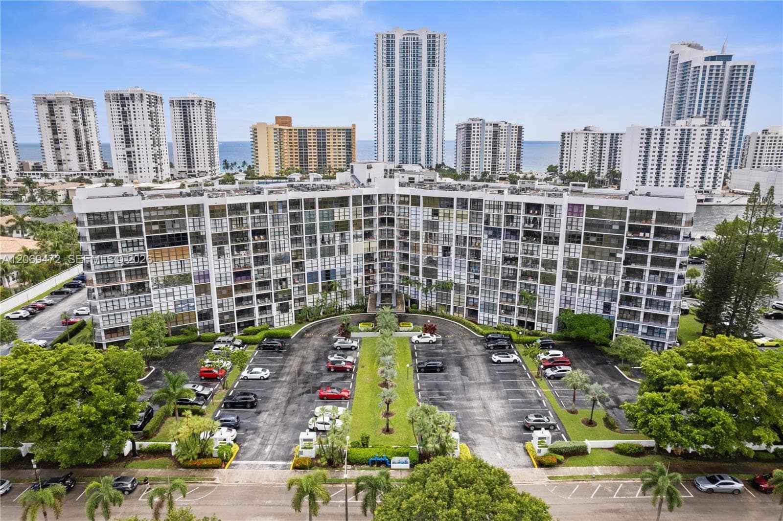 1000 Parkview Dr # 614, Hallandale Beach FL 33009