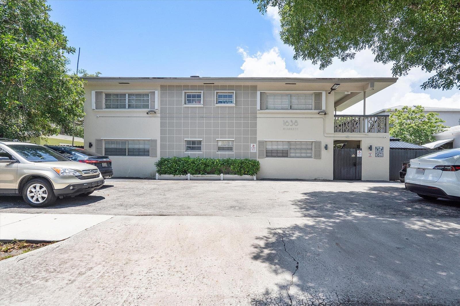 1638 PLUNKETT Street # 9, Hollywood FL 33020 photo 4