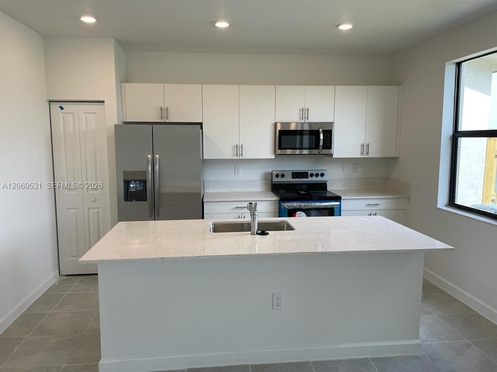 10007 SW 231 Ln, Miami FL 33190 photo 3