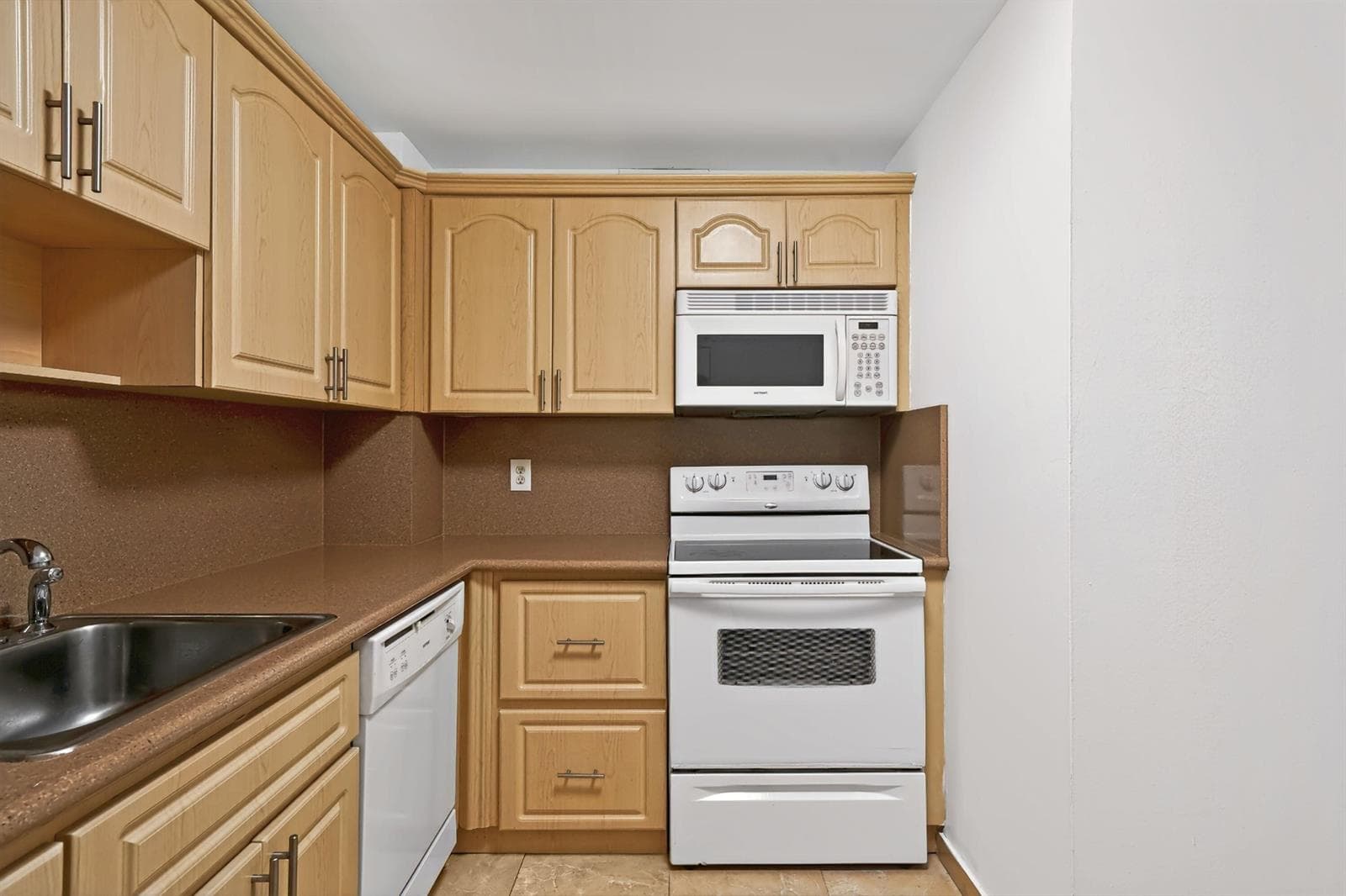 401 Golden Isles Drive # 1014, Hallandale Beach FL 33009 photo 5