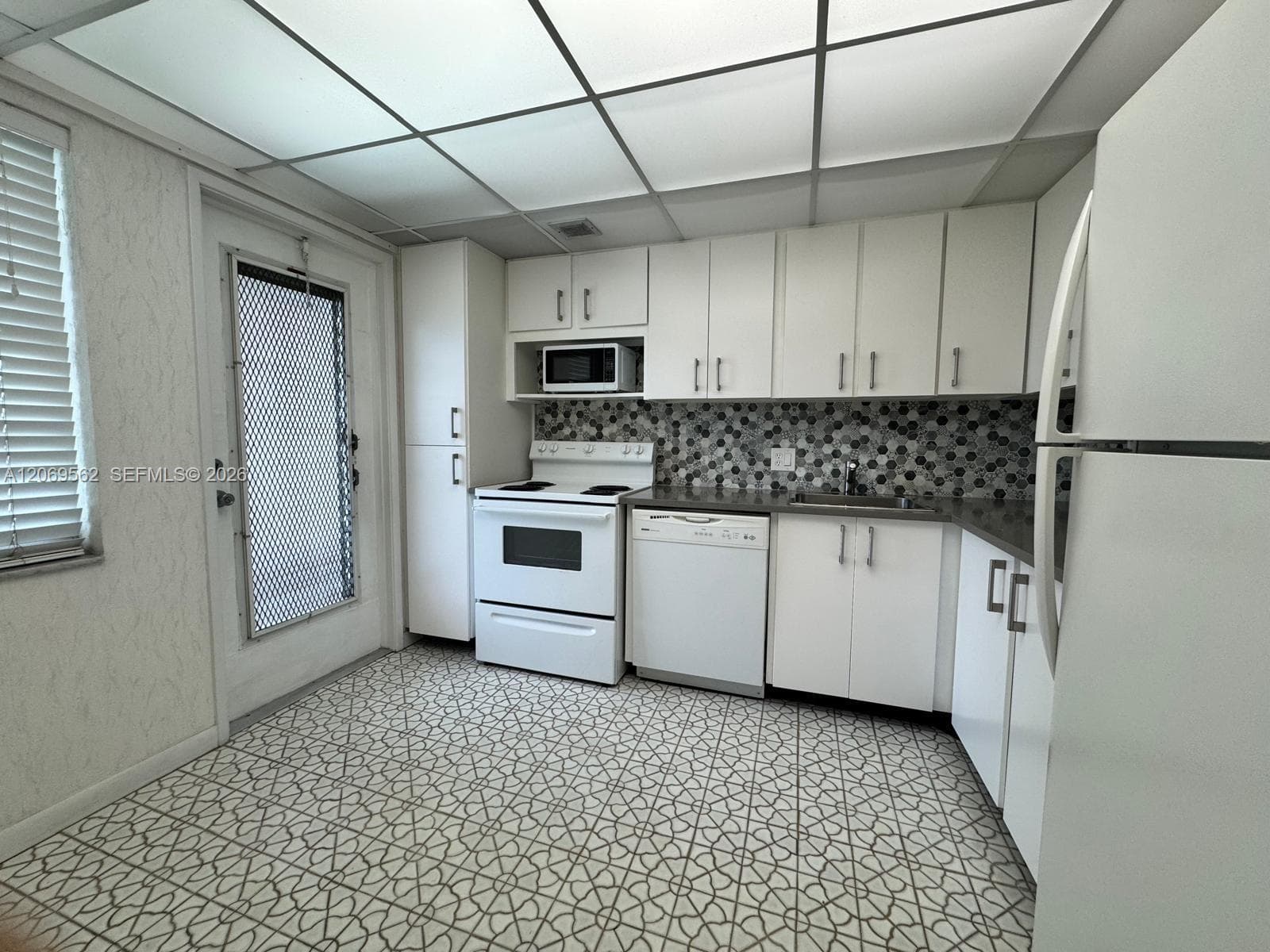 2950 N Palm Aire Dr # 605, Pompano Beach FL 33069 photo 3