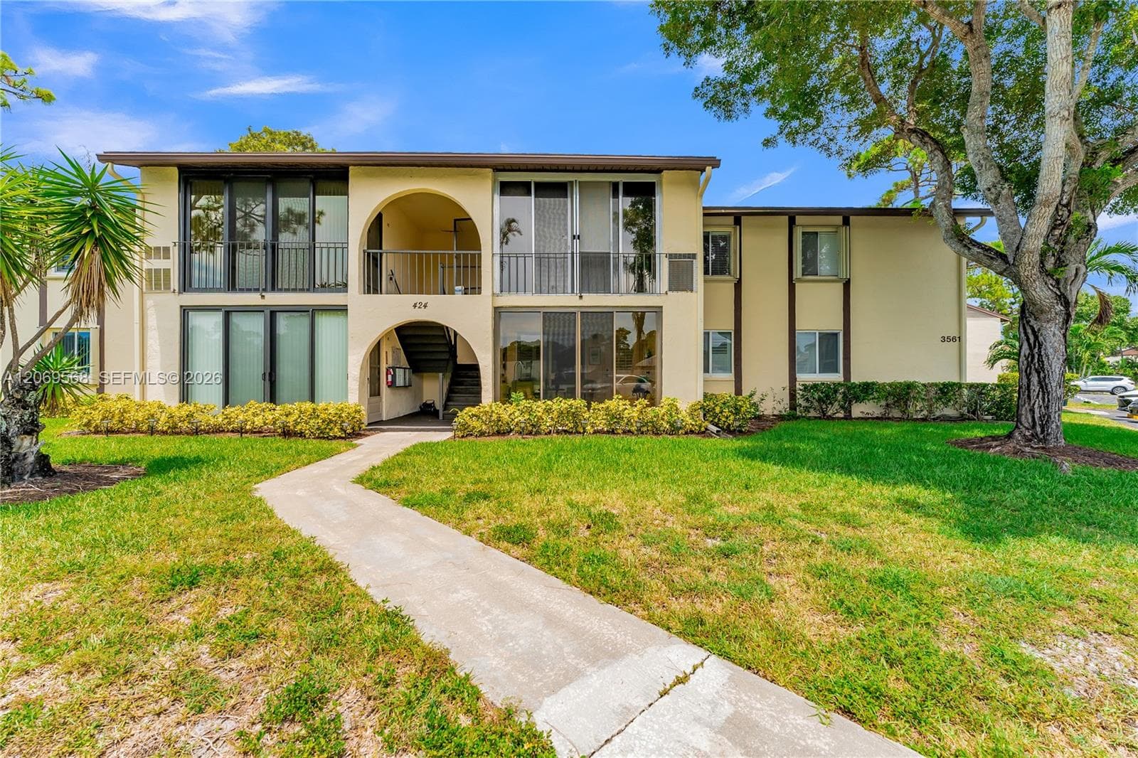 3561 Pine Tree Ct # 1, Green Acres FL 33463