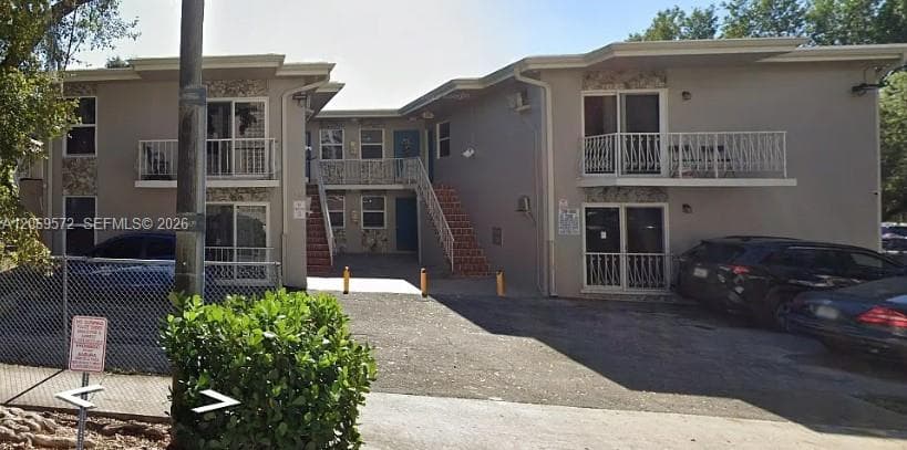 1380 SW 2nd St # 5, Miami, FL 33135 photo 5