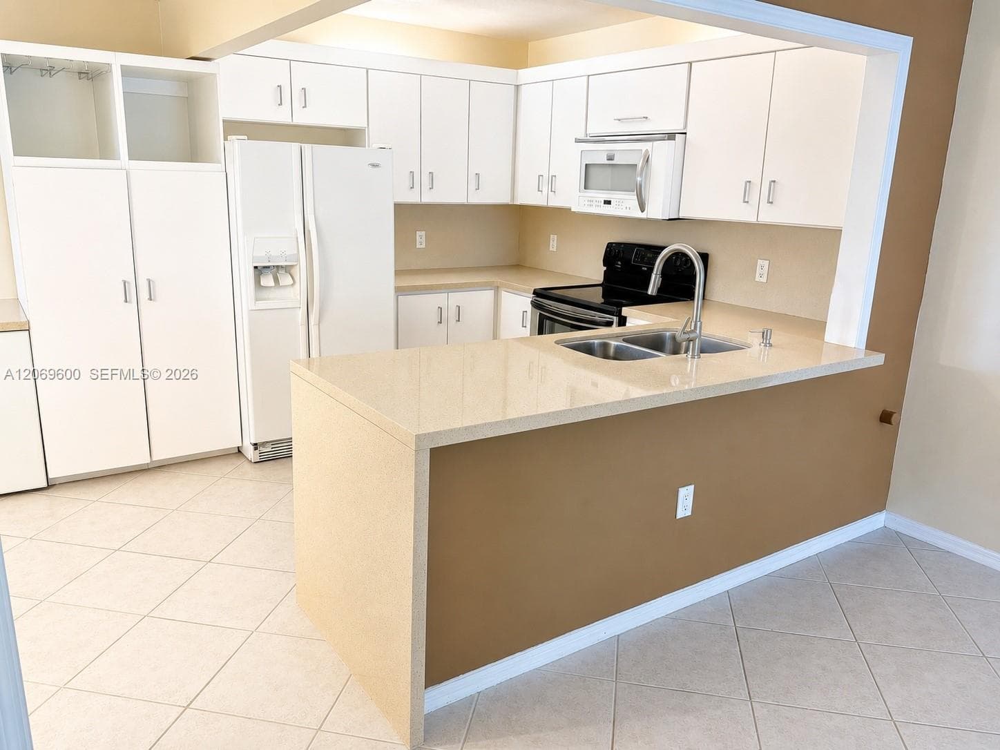 464 NE 210th Cir Ter # 10A, Miami FL 33179 photo 5