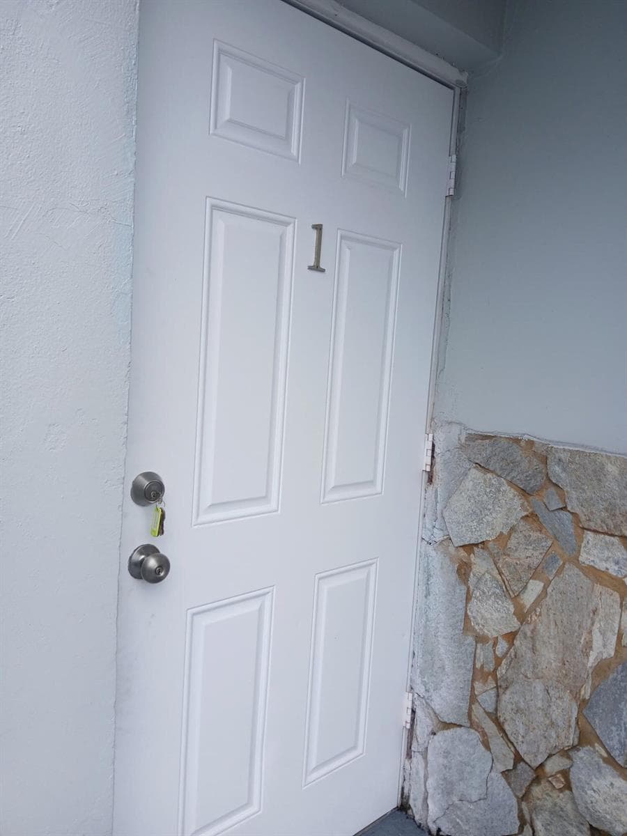 126 NW 8TH Avenue # 1, Dania Beach FL 33004 photo 4