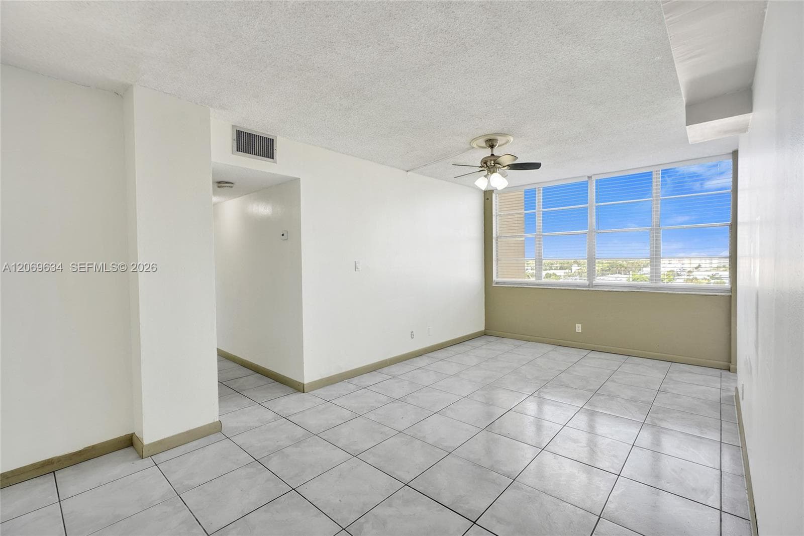 2025 NE 164th St # 710, North Miami Beach FL 33162 photo 3