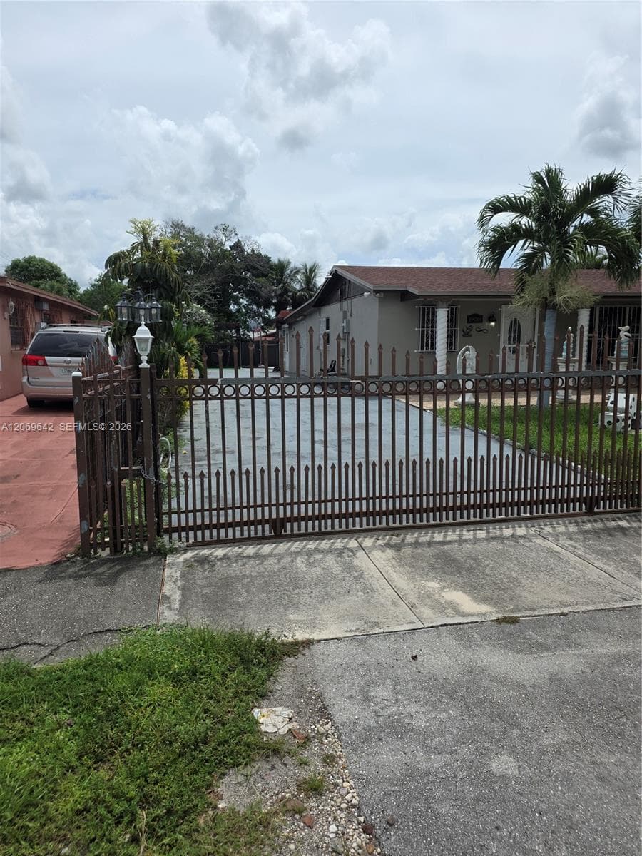 19001 NW 49th Ct, Opa-Locka FL 33055 photo 3