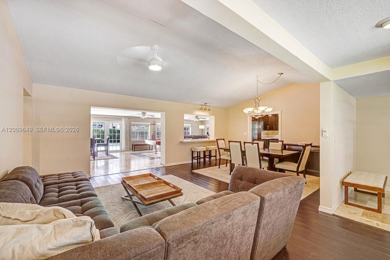 940 NE 117th St, Biscayne Park FL 33161 photo 5