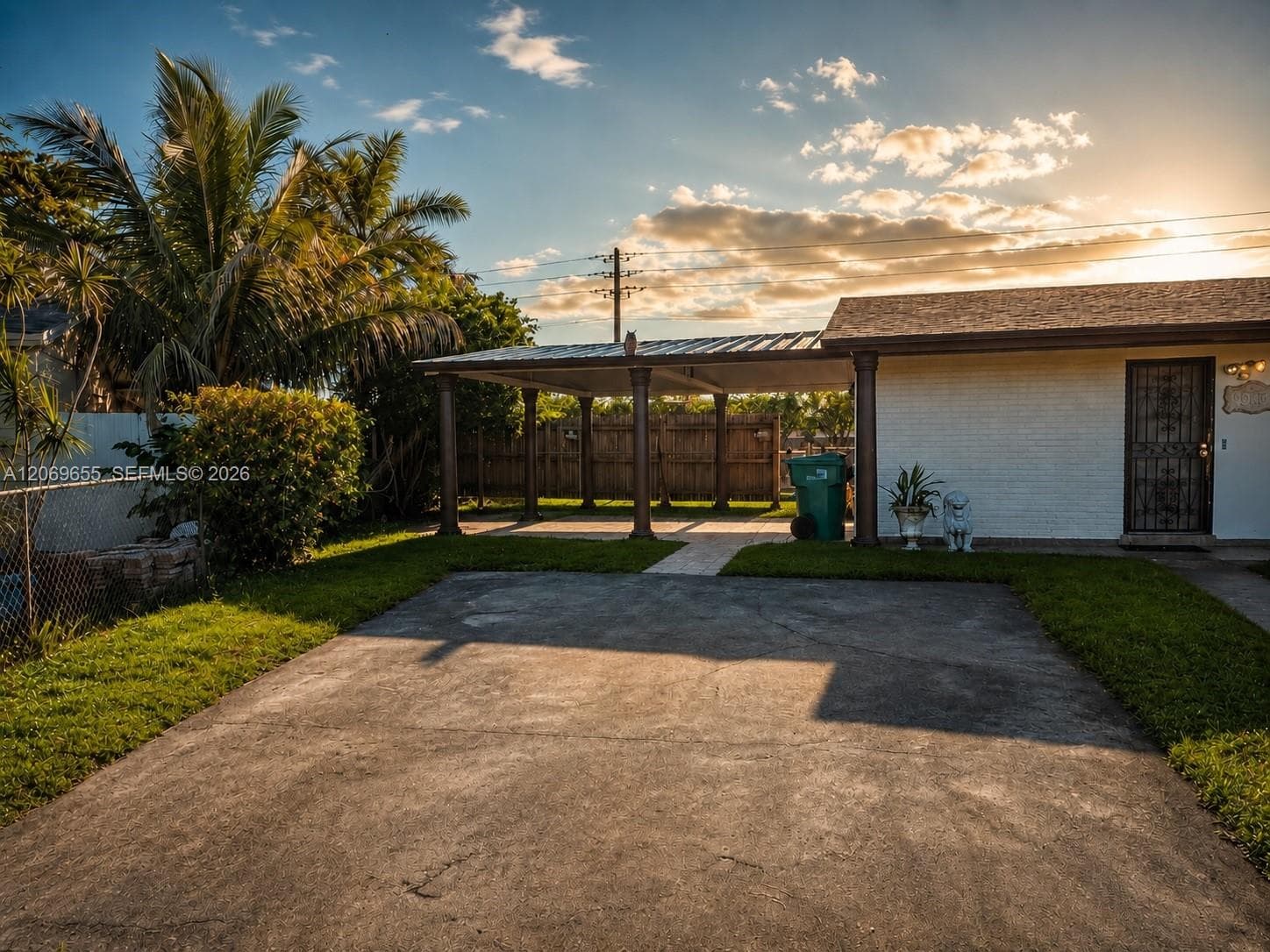 20435 NW 37th Ct, Miami Gardens FL 33055 photo 2