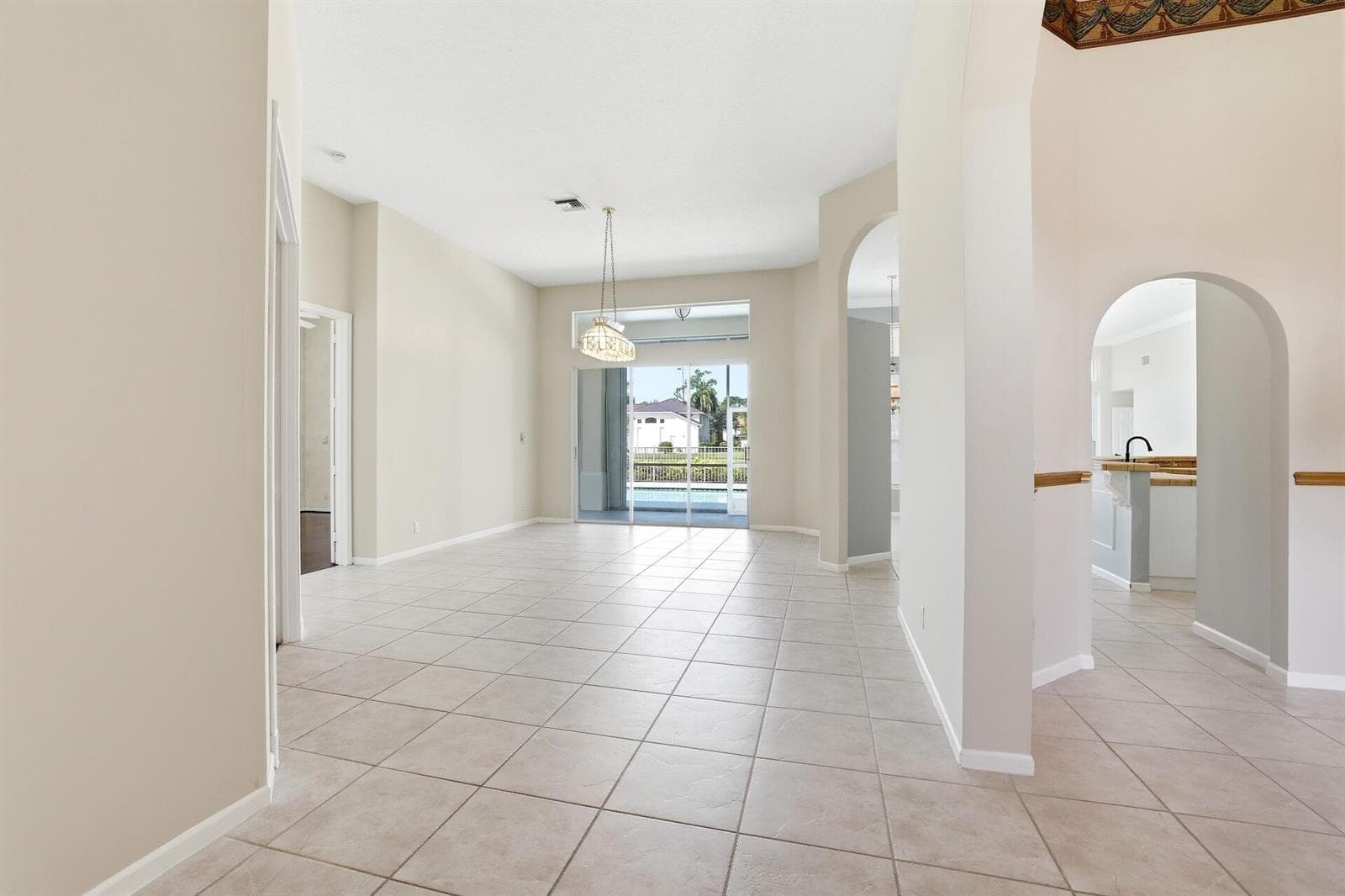 533 Cypress Green Circle, Wellington FL 33414 photo 4