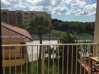 7000 NW 186th St # 4-323, Hialeah FL 33015 photo 4
