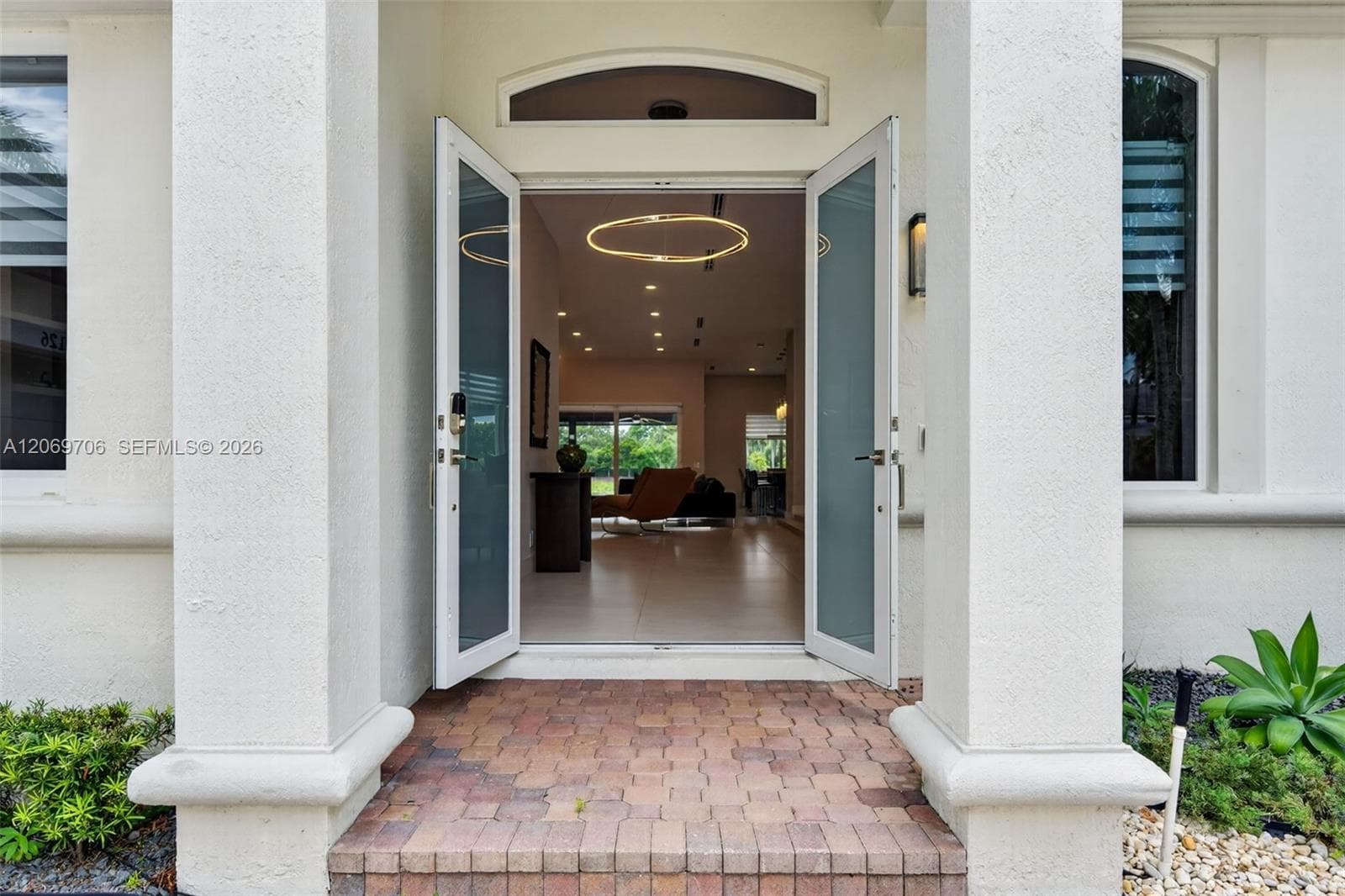 2126 Quail Roost Dr, Weston FL 33327 photo 3