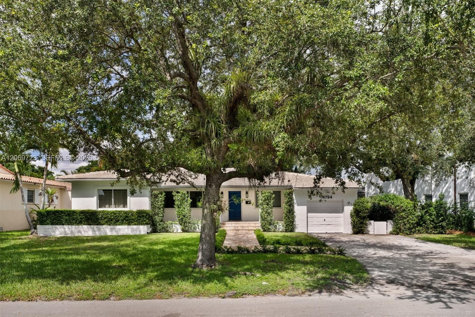4724 Orduna Dr, Coral Gables FL 33146