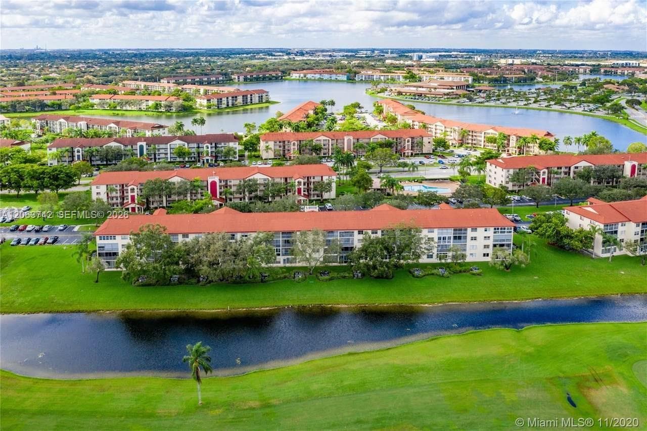 500 SW 130th Ter # 109A, Pembroke Pines FL 33027 photo 3