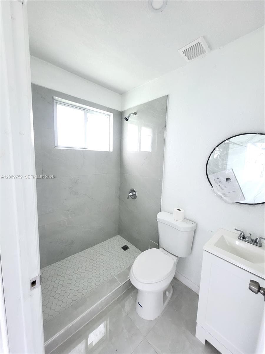 729 NW 55th Ter, Miami FL 33127 photo 4