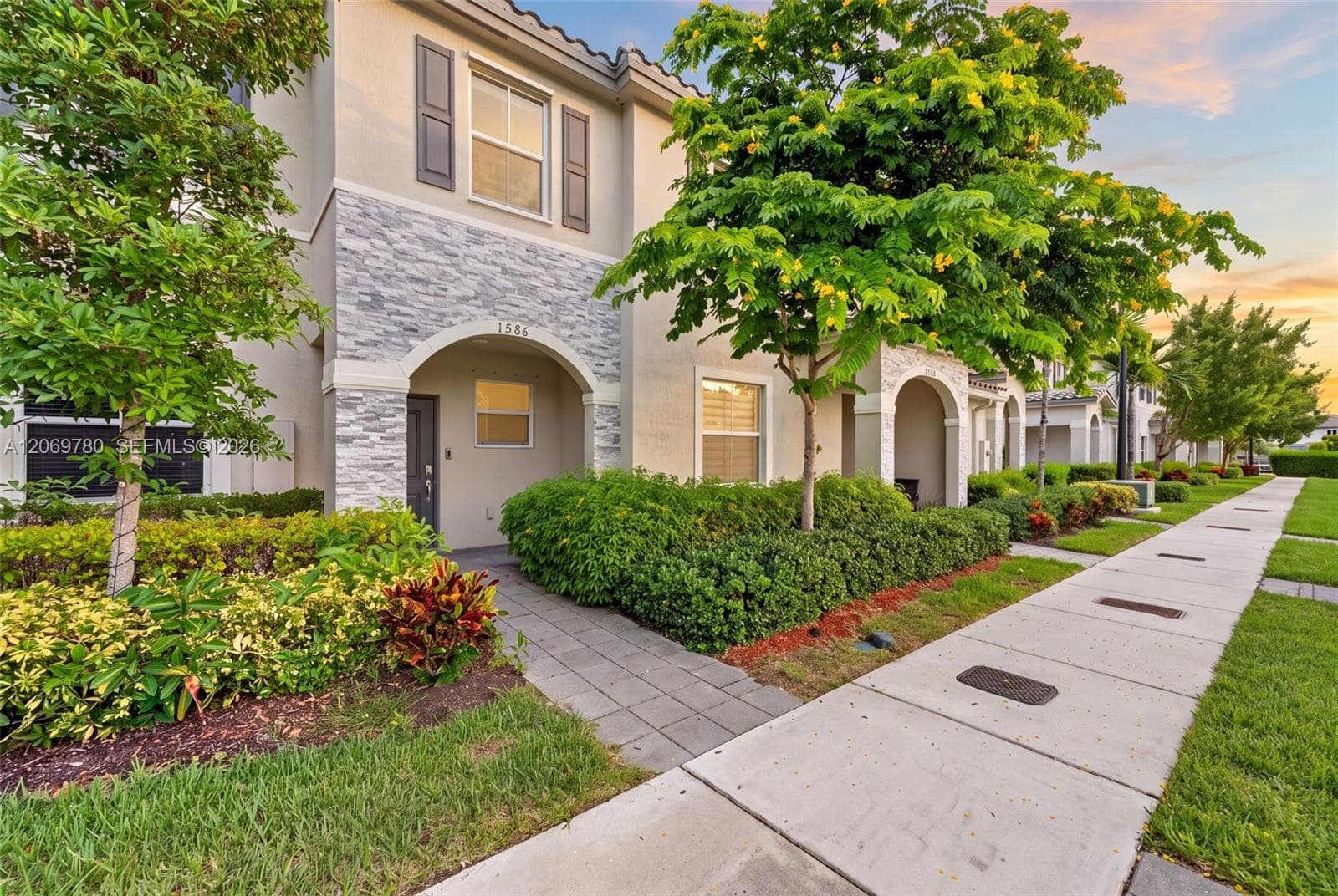 1586 SE 27th Ter # 1586, Homestead FL 33035 photo 2