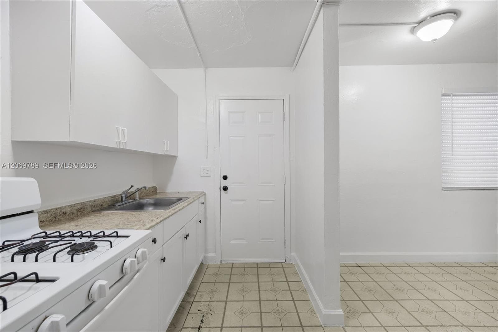 126 SW 18th Ave # 4, Miami, FL 33135 photo 2