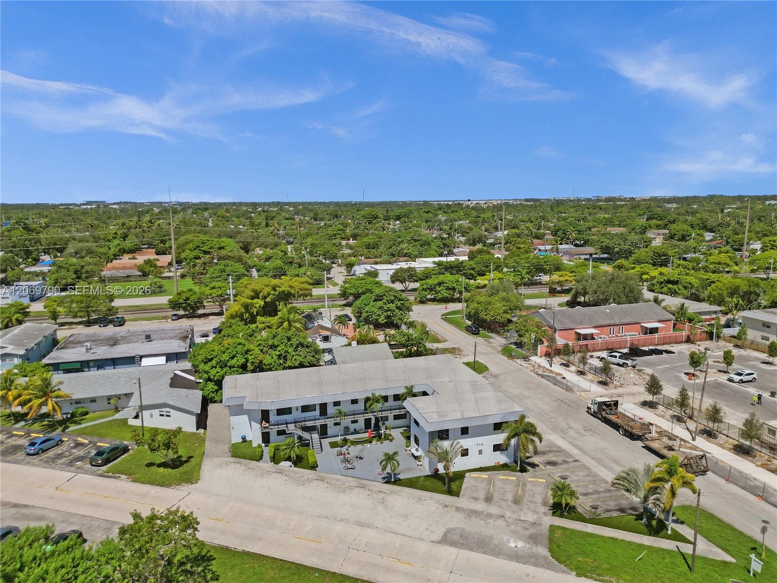 114 SE 8th St # 203, Hallandale Beach FL 33009 photo 2