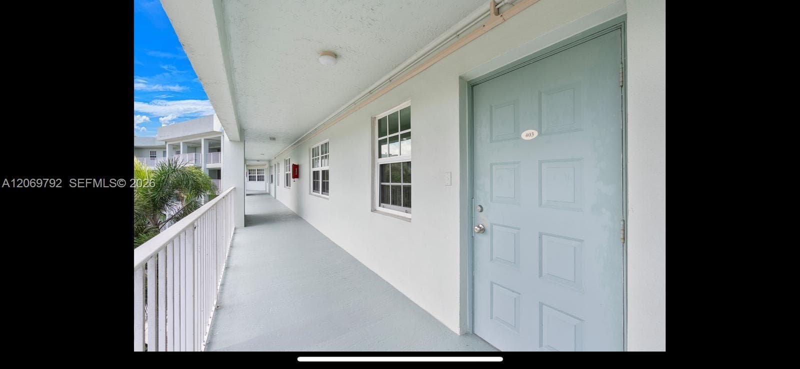 806 Cypress Grove Ln # 403, Pompano Beach FL 33069 photo 4