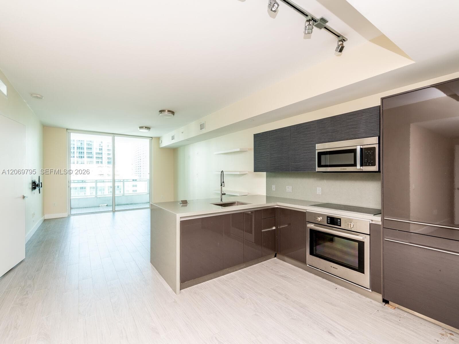 The Bond on Brickell photo 5