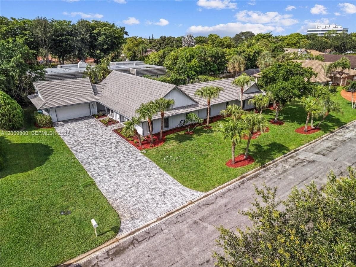 9220 NW 15th St, Coral Springs FL 33071 photo 2