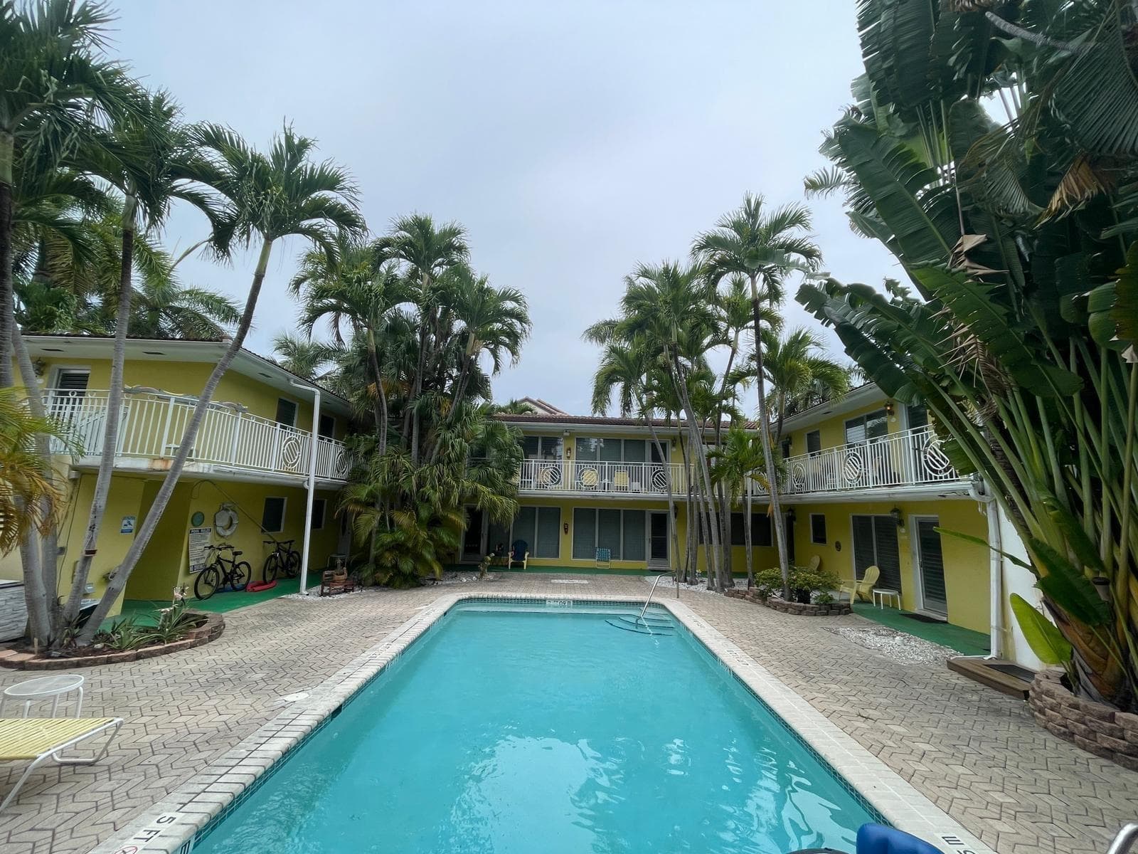 77 HENDRICKS Isle # 3, Fort Lauderdale FL 33301
