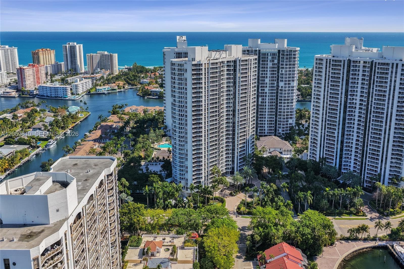 21205 Yacht Club Dr # 2310, Aventura FL 33180