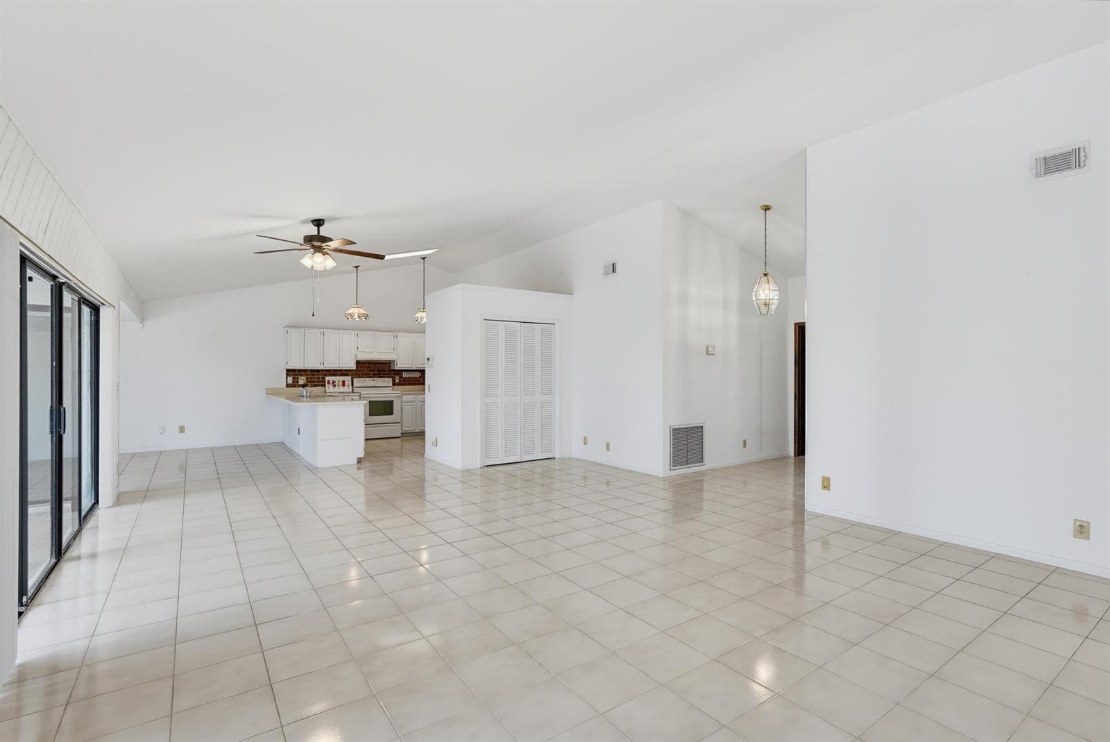 6846 BIANCHINI Circle, Boca Raton FL 33433 photo 4