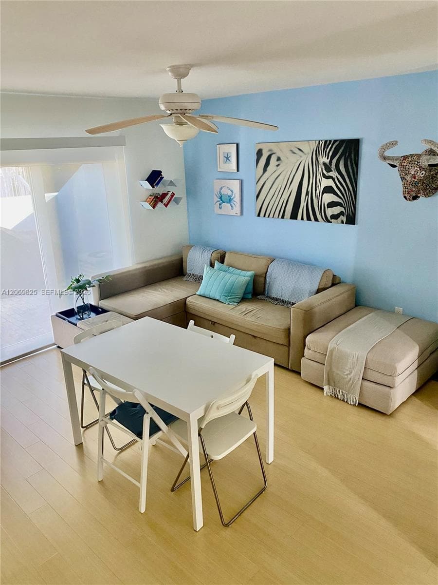 798 Crandon Blvd # B, Key Biscayne FL 33149