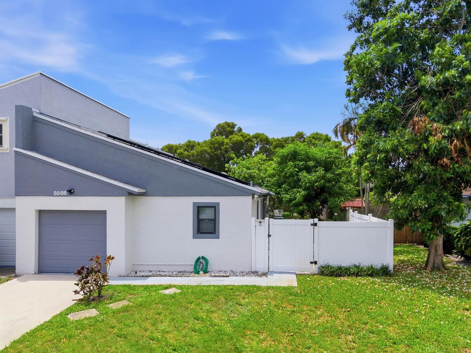 5088 NW 5TH Street, Delray Beach FL 33445 photo 3