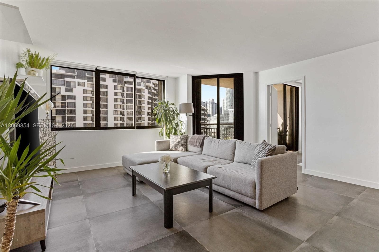 540 Brickell Key Dr # 1519, Miami FL 33131 photo 4