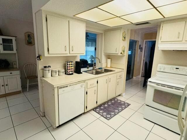 4890 NW 14th Terrace, Deerfield Beach FL 33064 photo 3