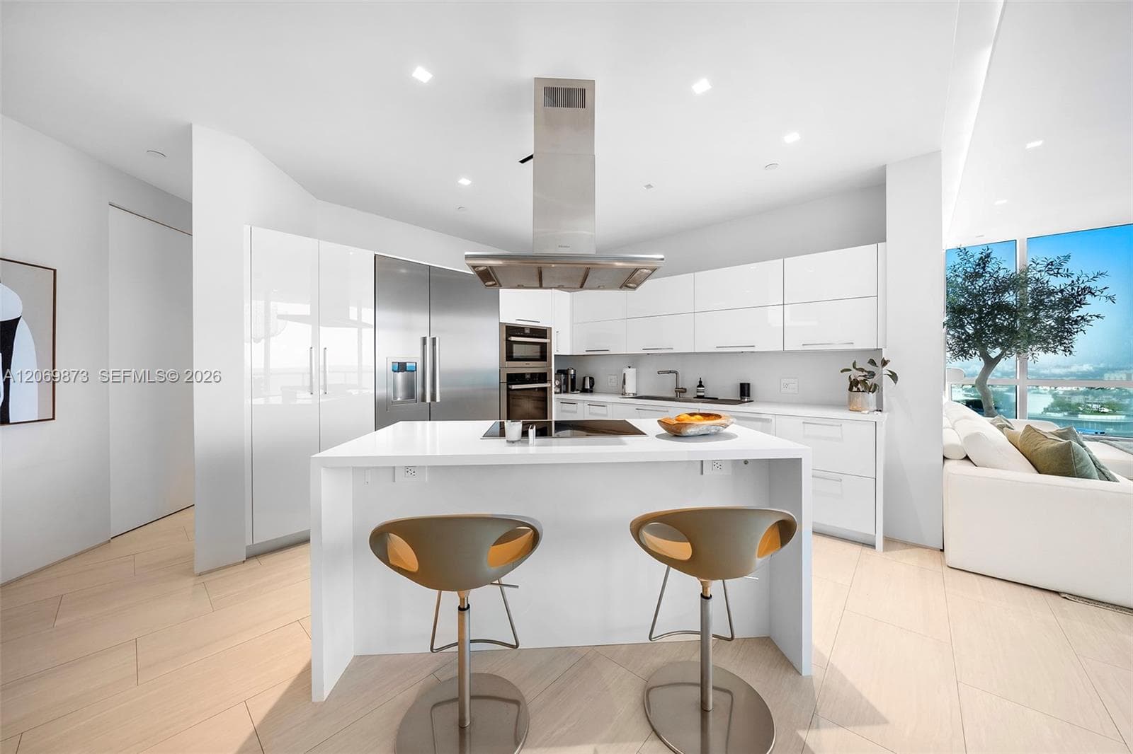 100 S Pointe Dr # 1409, Miami Beach FL 33139 photo 3