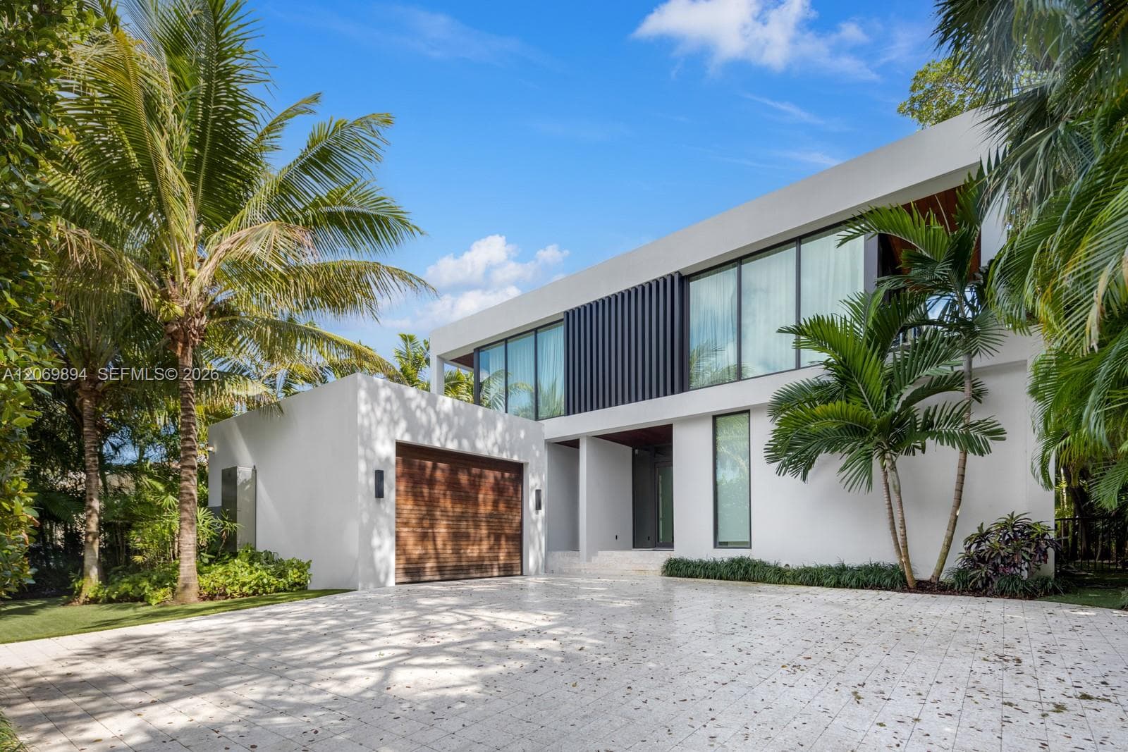 6015 N Bay Rd, Miami Beach FL 33140 photo 3
