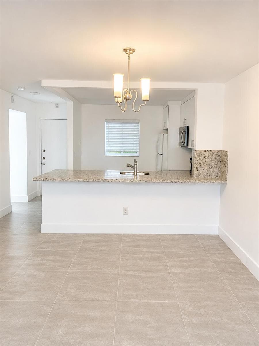 7915 Camino Real Apt N416, Miami FL 33143 photo 3