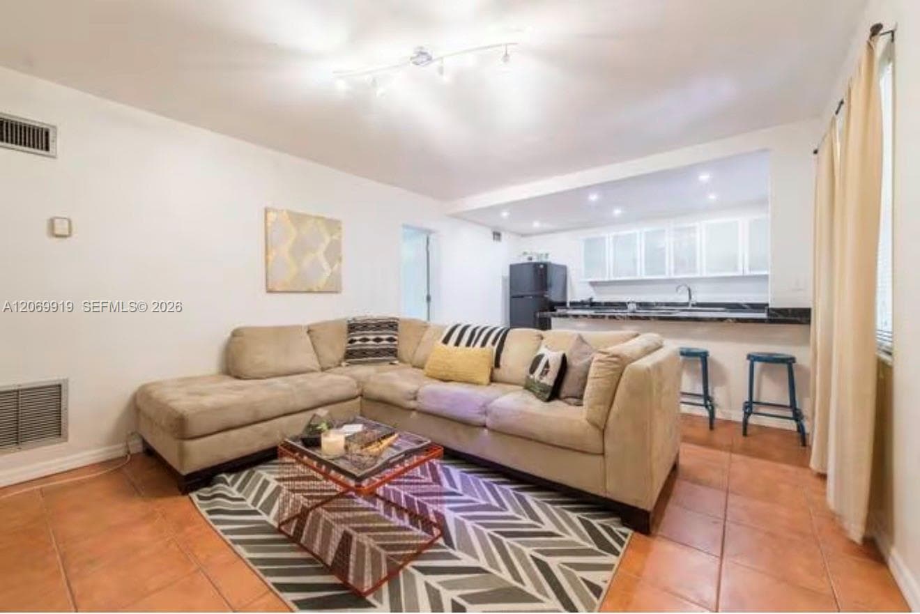 3240 Mary St # S202, Coconut Grove FL 33133 photo 5