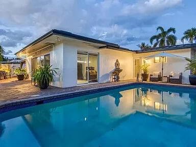 2125 NE 17TH Terrace, Wilton Manors FL 33305 photo 3