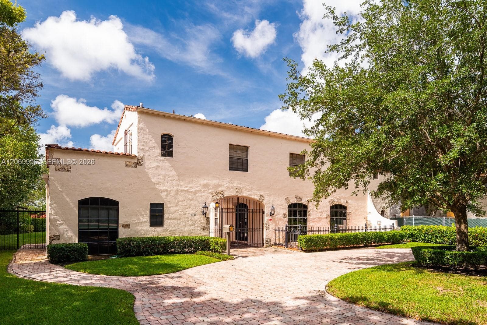 4128 Pinta Ct, Coral Gables FL 33146