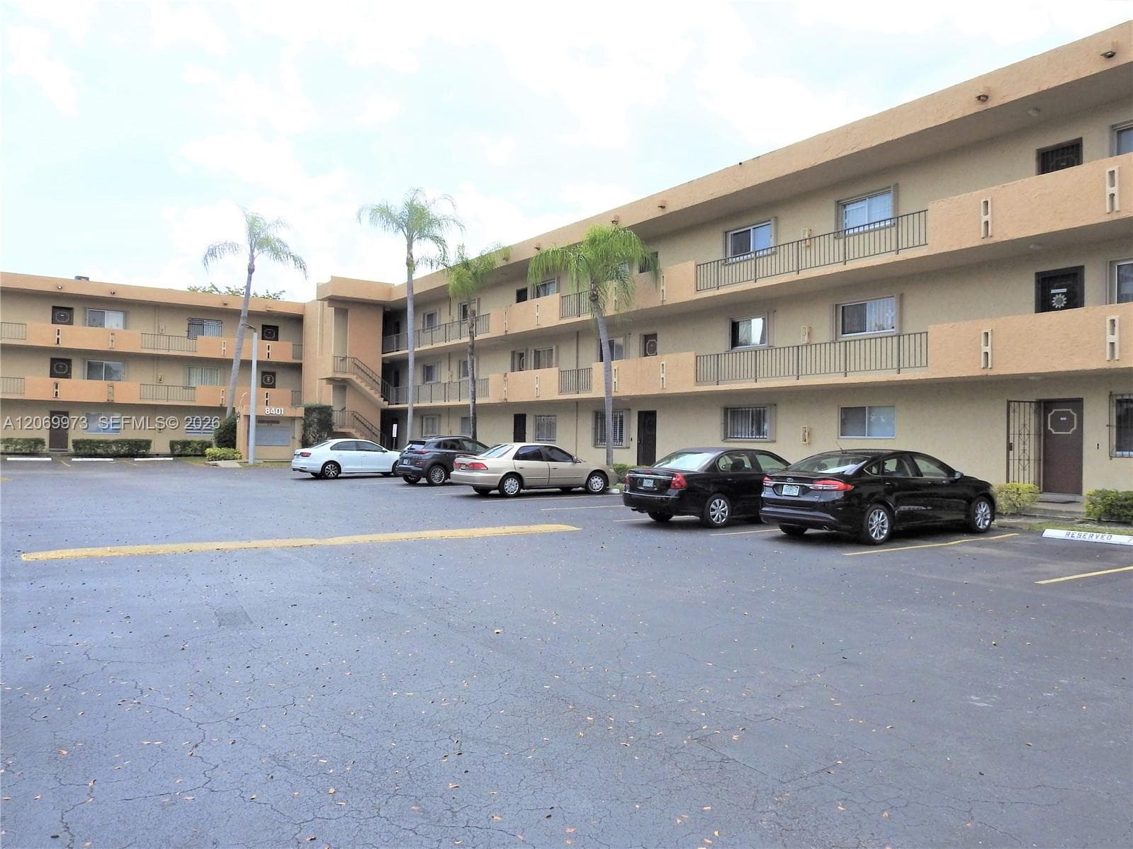 8401 SW 107th Ave # 211E, Miami, FL 33173 photo 2