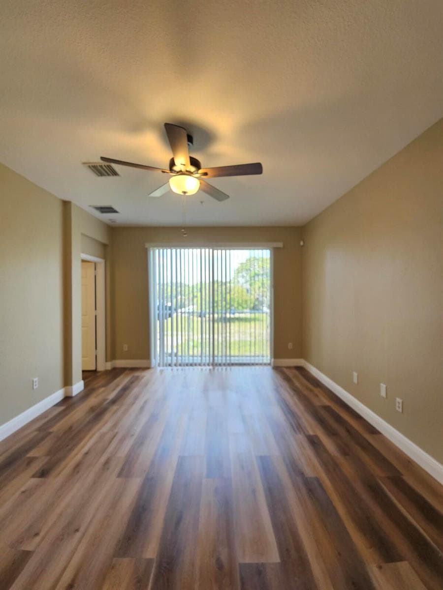 1979 MARSH HARBOR Drive, Riviera Beach FL 33404 photo 2