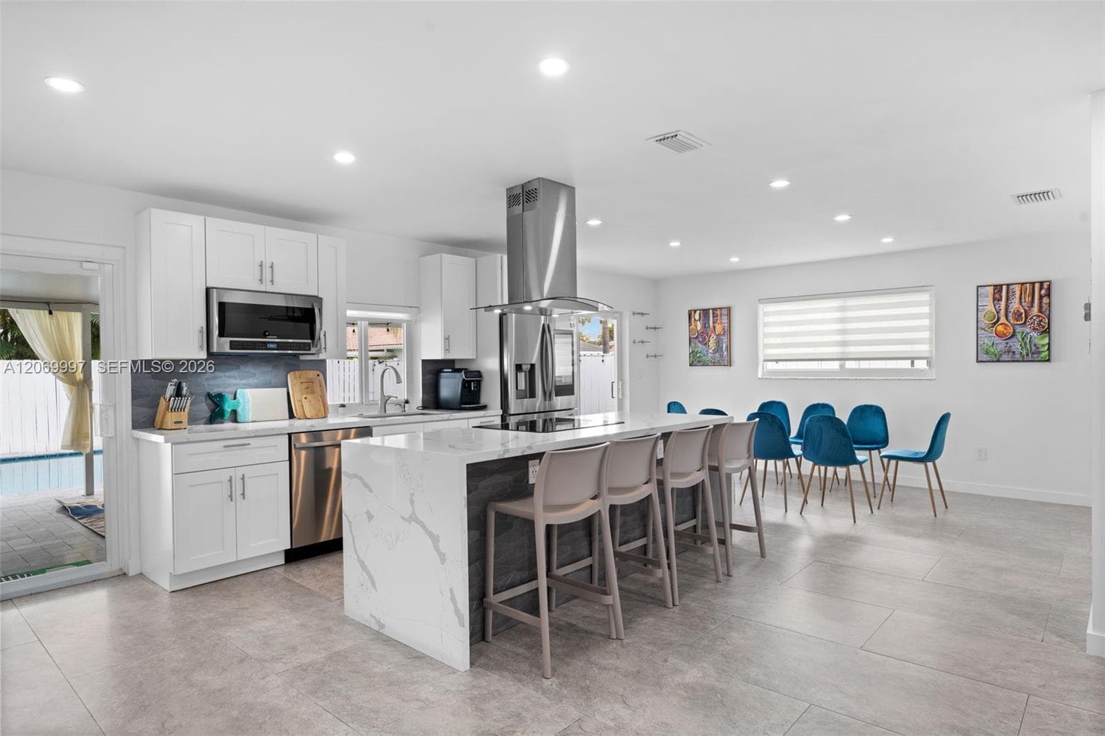 208 SE 4th Ter, Dania Beach FL 33004 photo 3