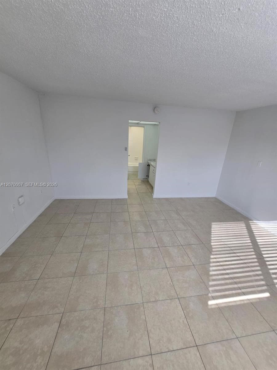 6980 NW 186th St # 3-227A, Hialeah FL 33015 photo 3