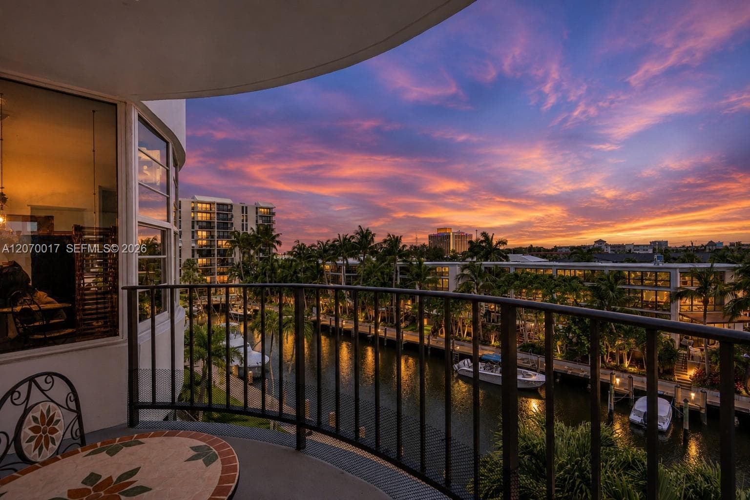 3051 NE 48th St # 406, Fort Lauderdale FL 33308